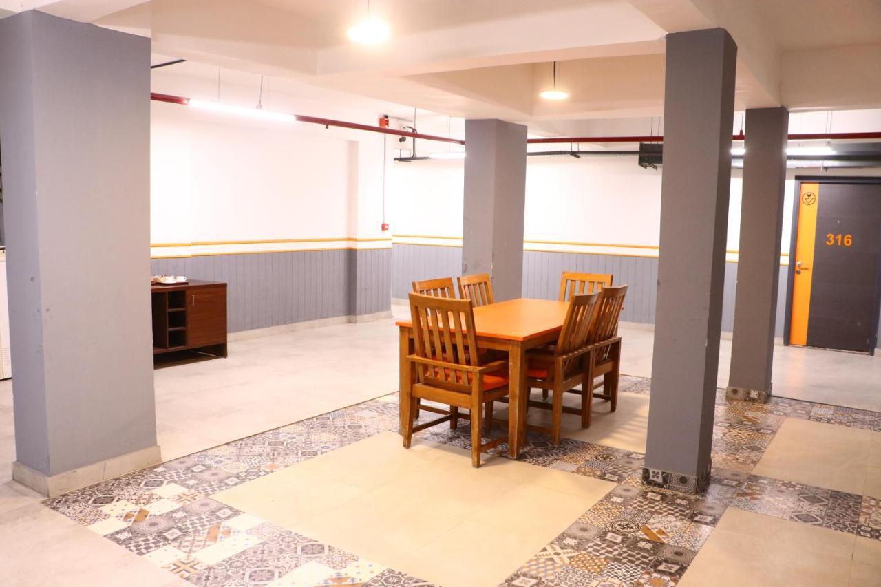 Virohaa Garden Hotel Gáziábád Kültér fotó