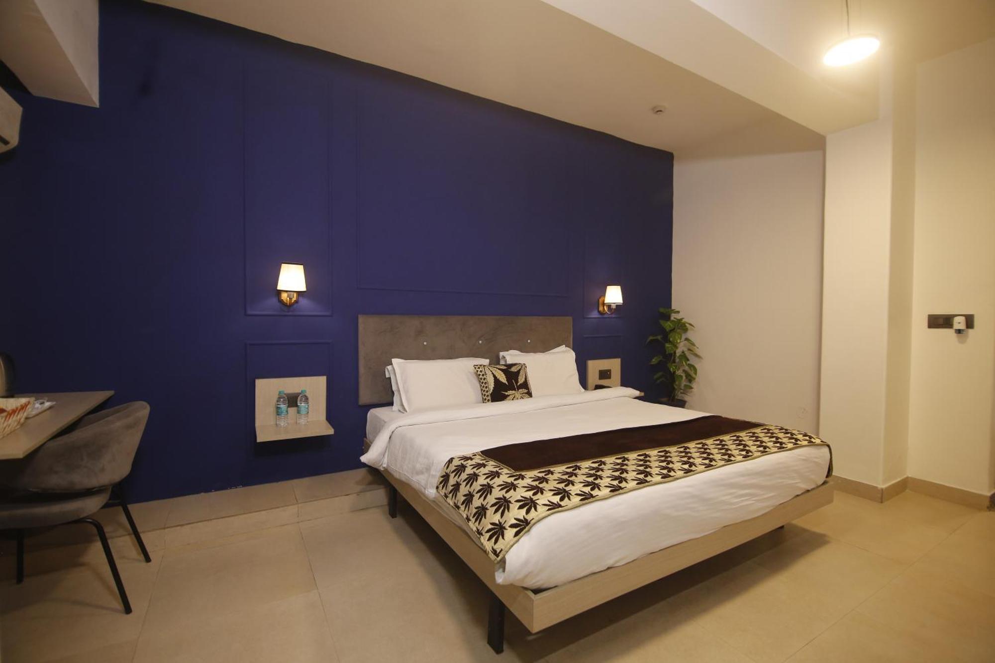 Virohaa Garden Hotel Gáziábád Kültér fotó
